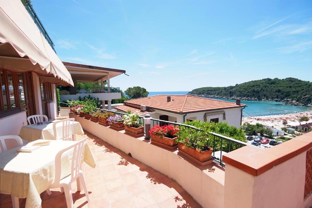 Hotel Alma Fetovaia Εξωτερικό φωτογραφία
